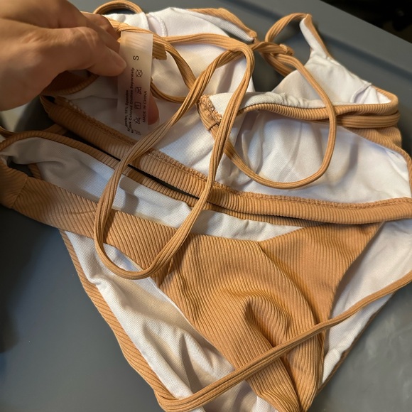 Chic Camel Ribbed Bikini Set - Picture 3 of 3